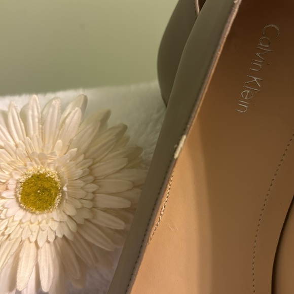 Calvin Klein pewter cap toed flats - Picture 3 of 5